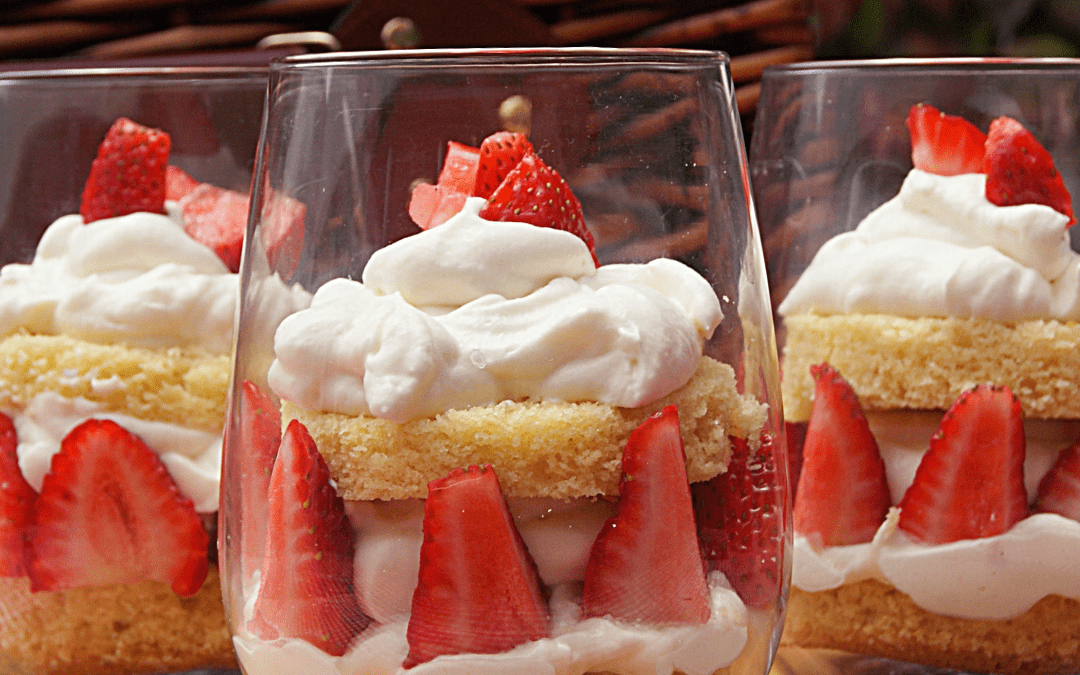 Trifle de Panqué de Nata y Fresa